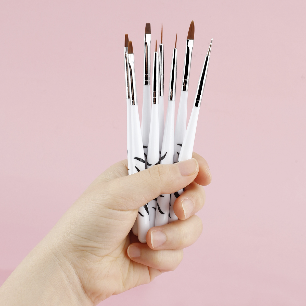 Nail Art Zebra - Zebra lidar com escova de unhas